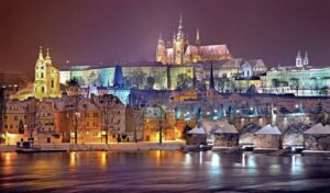 Imagen noctura de Praga